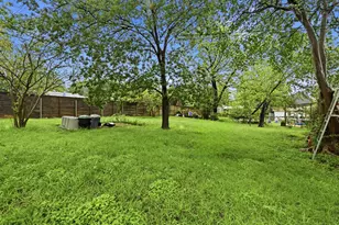 2702 Sherwood Ln, Austin, TX 78704 - Photo 8