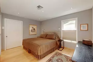 1302 Berkshire Dr, Austin, TX 78723 - Photo 18