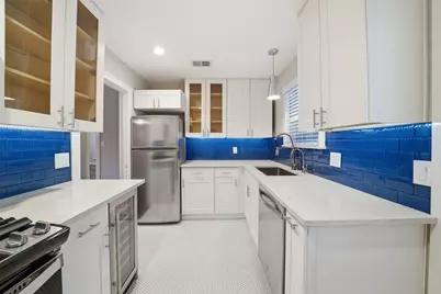 9504 N Creek Drive, Austin, TX 78753 - Photo 10