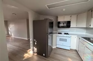 106 E 38th St, Austin, TX 78705 - Photo 6