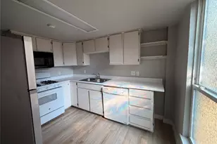 106 E 38th St, Austin, TX 78705 - Photo 6