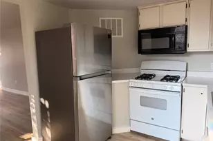 106 E 38th St, Austin, TX 78705 - Photo 8