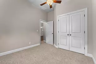 1002 Cripple Creek Dr, Austin, TX 78758 - Photo 16