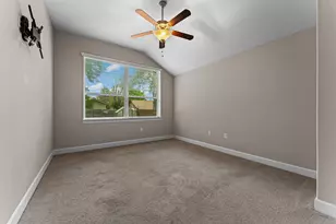 1002 Cripple Creek Dr, Austin, TX 78758 - Photo 12