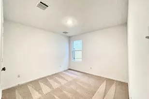 140 Canley Loop, Hutto, TX 78634 - Photo 18