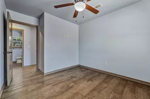 1812 Forestglade Dr, Austin, TX 78745 - Photo 24