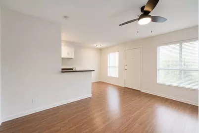 2207 Leon Street #202, Austin, TX 78705 - Photo 6