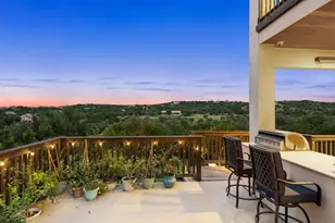 215 Lodestone Ln, Austin, TX 78738 - Photo 2