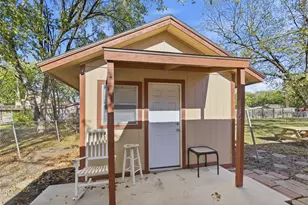 213 Ebony St, San Marcos, TX 78666 - Photo 8