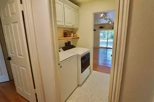 2106 Bluebonnet Dr, Round Rock, TX 78664 - Photo 26