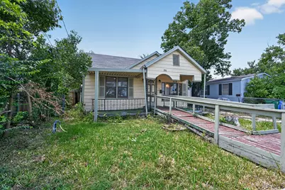 708 Booth Street, Taylor, TX 76574 - Photo 4