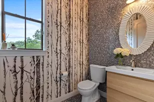 2206 W 11th St, Austin, TX 78703 - Photo 12