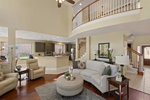 34 Tiburon Dr, The Hills, TX 78738 - Photo 14