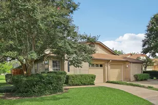 11608 Norwegian Wood Dr, Austin, TX 78758 - Photo 2