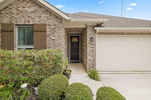 209 Belford St, Georgetown, TX 78628 - Photo 2