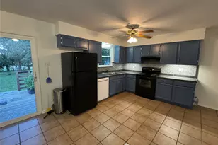 12613 Crystal Creek Dr, Buda, TX 78610 - Photo 16