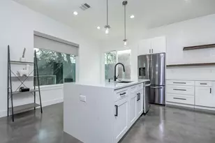 1419 Montopolis Dr, Austin, TX 78741 - Photo 10
