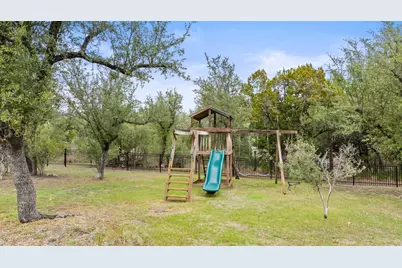8609 Bellancia Drive, Austin, TX 78738 - Photo 38