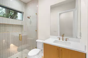 1910 Crooked Ln, Austin, TX 78741 - Photo 12
