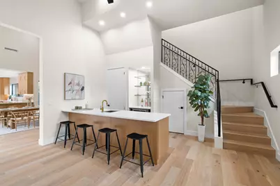 1910 Crooked Lane, Austin, TX 78741 - Photo 10