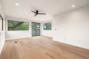 1910 Crooked Ln, Austin, TX 78741 - Photo 32
