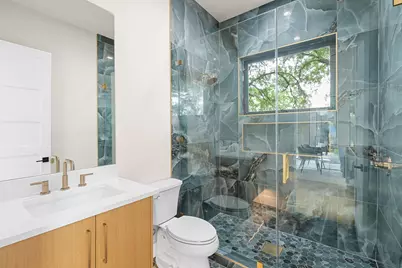 1910 Crooked Lane, Austin, TX 78741 - Photo 20
