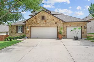 540 Manchester Ln, Austin, TX 78737 - Photo 2