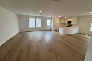 137 Spotbill Ct, Uhland, TX 78640 - Photo 4