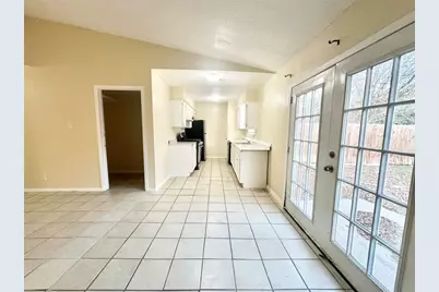 7221 Ellington Circle, Austin, TX 78724 - Photo 6