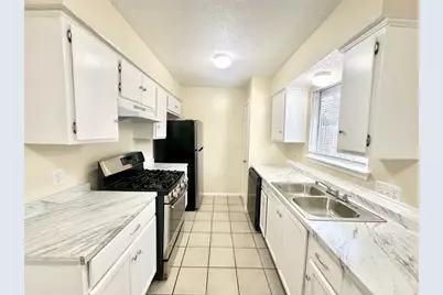 7221 Ellington Circle, Austin, TX 78724 - Photo 8