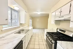 7221 Ellington Cir, Austin, TX 78724 - Photo 10