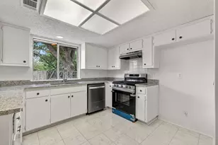 11401 Windermere Meadow, Austin, TX 78759 - Photo 10