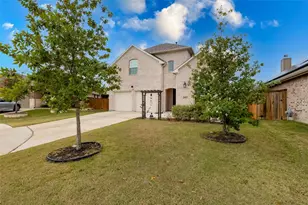 2908 Consuelo Wy, Round Rock, TX 78665 - Photo 2