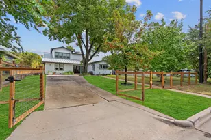 1900 Ullrich Ave, Austin, TX 78756 - Photo 2