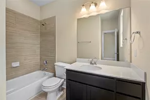1709 Lawrence St, Austin, TX 78741 - Photo 32