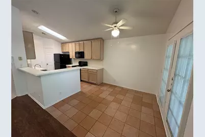 8002 Marble Ridge Drive, Austin, TX 78747 - Photo 8