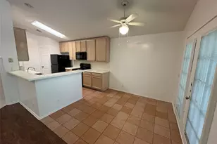 8002 Marble Ridge Dr, Austin, TX 78747 - Photo 8