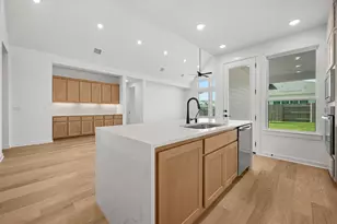 9505 Golden Lion Dr, Austin, TX 78744 - Photo 4