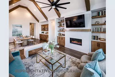 9505 Golden Lion Drive, Austin, TX 78744 - Photo 10