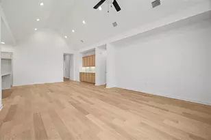 9505 Golden Lion Dr, Austin, TX 78744 - Photo 8