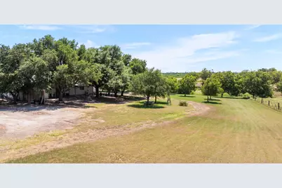 1421 Fm 1660, Hutto, TX 78634 - Photo 24