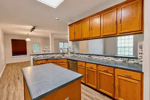 1235 Blackthorn Dr, Pflugerville, TX 78660 - Photo 8