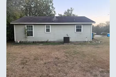 601 Cottonwood Street, Lockhart, TX 78644 - Photo 12