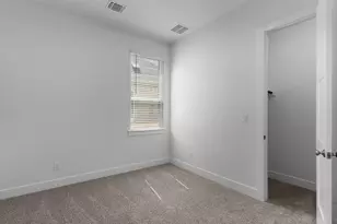 208 Montecido Dr, Liberty Hill, TX 78642 - Photo 8