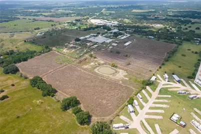 1805 S Fm 1174, Bertram, TX 78605 - Photo 4