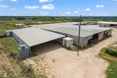 1805 S Fm 1174, Bertram, TX 78605 - Photo 10