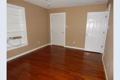 330 E Cedar Street, Bertram, TX 78605 - Photo 10