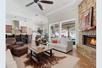 324 Valley Landing, New Braunfels, TX 78132 - Photo 4