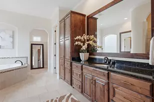 324 Valley Landing, New Braunfels, TX 78132 - Photo 12