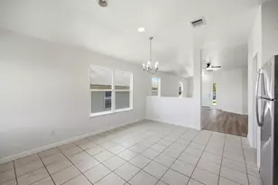 209 Hoya Ln, San Marcos, TX 78666 - Photo 10